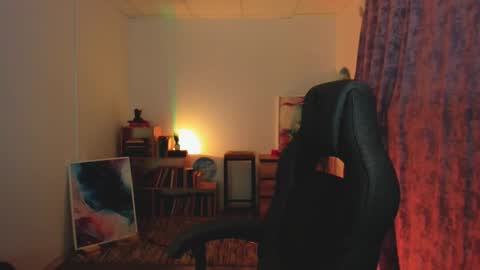 Snapshot of emilywiled chatting on 09.21.25 Emily online show from 09.21.25
