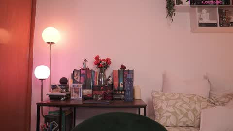 Snapshot of emilyxrose_ chatting on 10.27.25 IG thickemmsss online show from 10.27.25