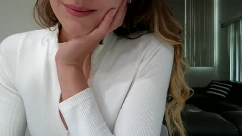 emilly online show from 10.22.25