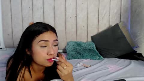 emma_and_aysha online show from 03.10.25