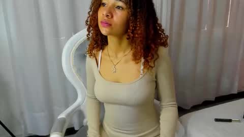 Snapshot of emma_carteer__ chatting on 10.27.25 Emma Carteer   online show from 10.27.25