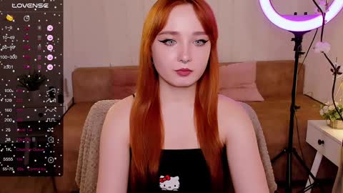 Snapshot of emma_chery chatting on 12.11.24 Emma online show from 12.11.24