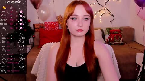 Snapshot of emma_chery chatting on 12.20.24 Emma online show from 12.20.24