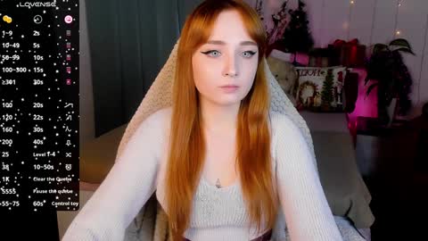 Snapshot of emma_chery chatting on 12.28.24 Emma online show from 12.28.24