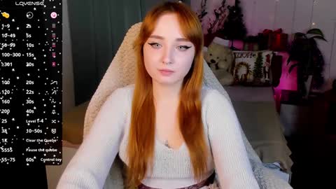 Snapshot of emma_chery chatting on 12.28.24 Emma online show from 12.28.24