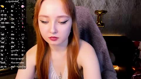 Snapshot of emma_chery chatting on 02.16.25 Emma online show from 02.16.25