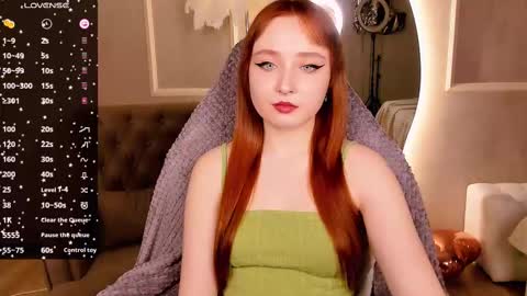 Snapshot of emma_chery chatting on 02.25.25 Emma online show from 02.25.25