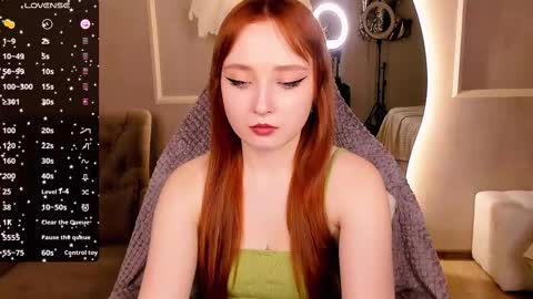 Snapshot of emma_chery chatting on 02.25.25 Emma online show from 02.25.25