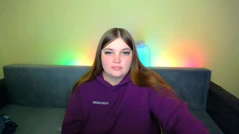 Snapshot of emma_dorn chatting on 02.12.25 Eva online show from 02.12.25