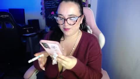 Snapshot of emma_evans07 chatting on 12.30.24 emmy online show from 12.30.24