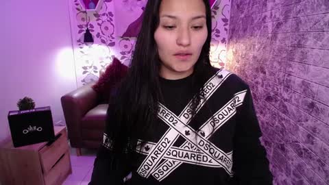 Snapshot of emma_garciaa_ chatting on 01.28.25 emma online show from 01.28.25