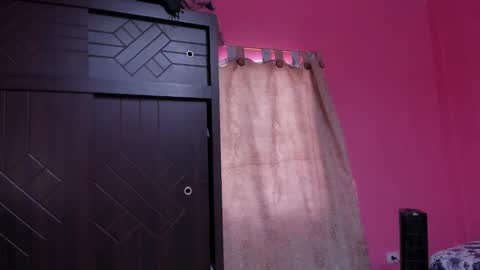 whises lits        online show from 01.25.25