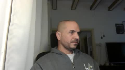 Snapshot of emmagold123 chatting on 12.28.24 Ariel online show from 12.28.24