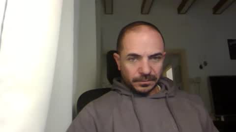 Snapshot of emmagold123 chatting on 02.07.25 Ariel online show from 02.07.25