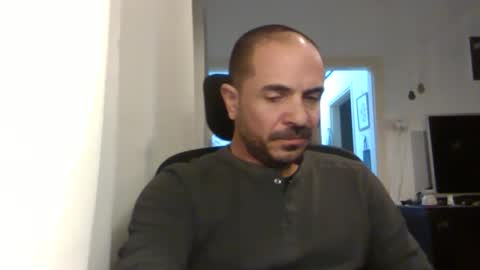 Snapshot of emmagold123 chatting on 02.07.25 Ariel online show from 02.07.25