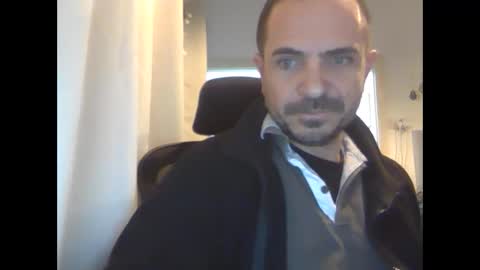 Snapshot of emmagold123 chatting on 02.13.25 Ariel online show from 02.13.25