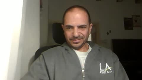 Snapshot of emmagold123 chatting on 03.06.25 Ariel online show from 03.06.25