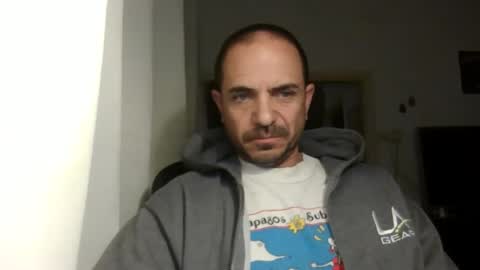 Snapshot of emmagold123 chatting on 03.12.25 Ariel online show from 03.12.25