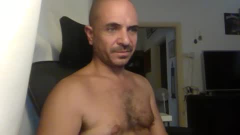 Snapshot of emmagold123 chatting on 09.19.25 Ariel online show from 09.19.25