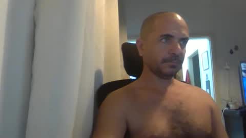 Snapshot of emmagold123 chatting on 09.20.25 Ariel online show from 09.20.25