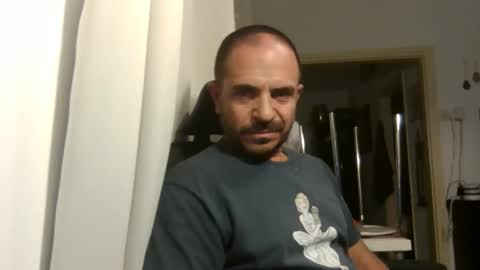 Snapshot of emmagold123 chatting on 10.29.25 Ariel online show from 10.29.25