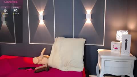 Emma watsom online show from 01.05.25