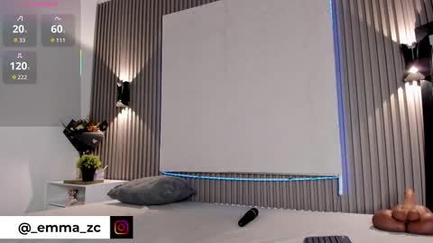 emmazc_ online show from 11.25.25