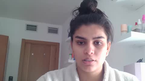 emmie online show from 11.02.25