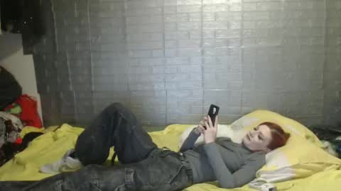 Snapshot of emmily000 chatting on 03.12.25 Emmily000 online show from 03.12.25