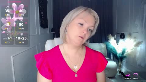 Snapshot of emmmam chatting on 09.16.25 emmmam online show from 09.16.25