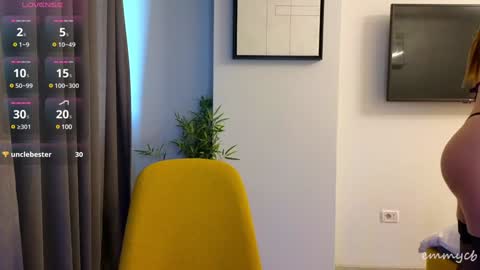 Em online show from 12.19.24