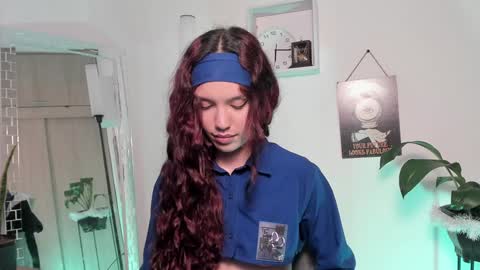 Snapshot of emperatriiiz chatting on 01.17.25 Emperatriz online show from 01.17.25
