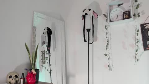 Snapshot of emperatriiiz chatting on 01.25.25 Emperatriz online show from 01.25.25