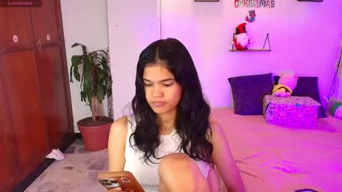 emycarver09 online show from 12.01.25