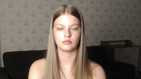 Snapshot of emysway chatting on 12.27.24 EmySway online show from 12.27.24