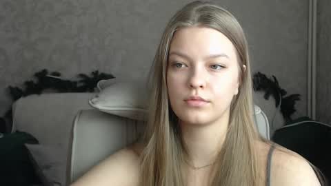 Snapshot of emysway chatting on 01.31.25 EmySway online show from 01.31.25
