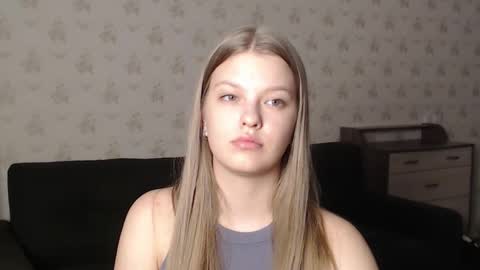 Snapshot of emysway chatting on 02.22.25 EmySway online show from 02.22.25