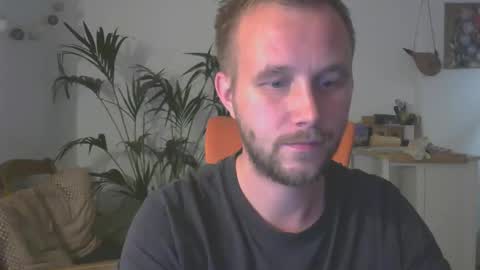 Snapshot of enerjizzer chatting on 09.12.25 3from Desire online show from 09.12.25