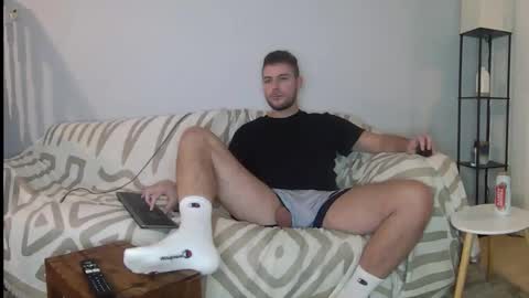 Snapshot of englishladxxx chatting on 10.24.25 Englishladxxx online show from 10.24.25