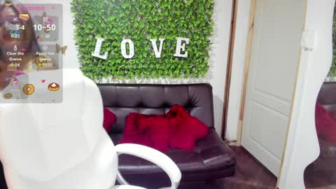 Enma clark online show from 02.04.25