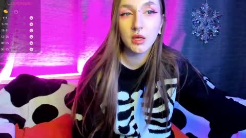 Snapshot of enn_allenn chatting on 01.13.25 enn_allenn online show from 01.13.25