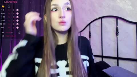 Snapshot of enn_allenn chatting on 03.01.25 enn_allenn online show from 03.01.25