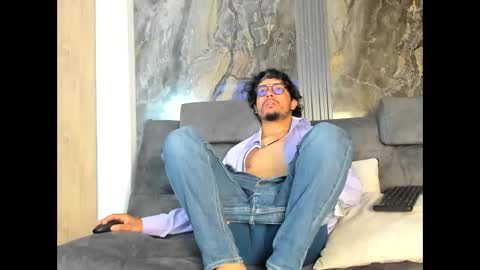 Enzo online show from 12.03.25