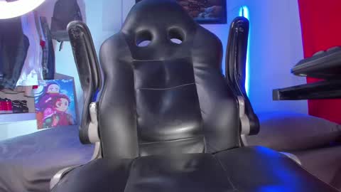 Snapshot of eren_blade_ chatting on 03.12.25 Tht BOSS Eren online show from 03.12.25