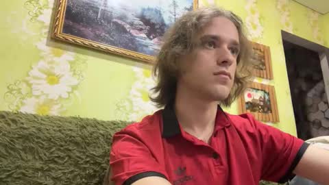 Snapshot of eric_blond chatting on 09.30.25 Eric online show from 09.30.25