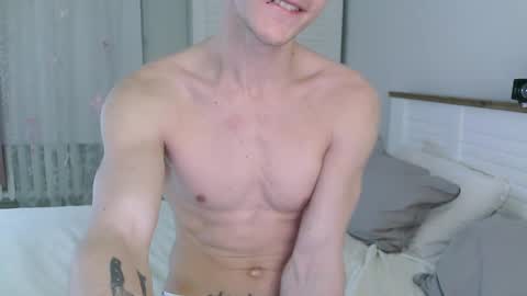 Snapshot of eric_crush chatting on 02.15.25 Eric Crush online show from 02.15.25