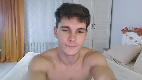 Snapshot of eric_crush chatting on 10.06.25 Eric Crush online show from 10.06.25