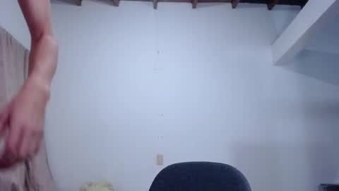 Snapshot of erik_rodriguez chatting on 01.21.25 Erik rodriguez online show from 01.21.25