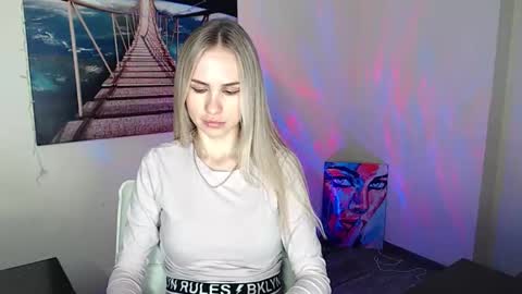 Erika online show from 10.07.25