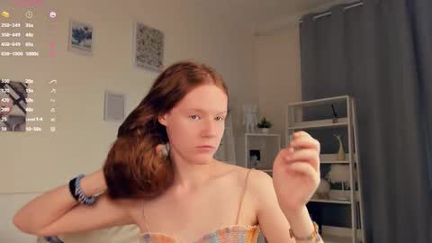 Snapshot of erline_may chatting on 09.27.25 Sofia online show from 09.27.25